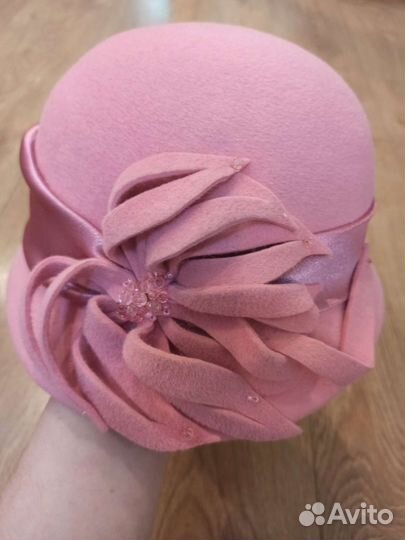 Шапка велюровая для девушек