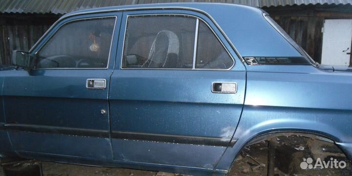Продам двери запчасти Волга 3110