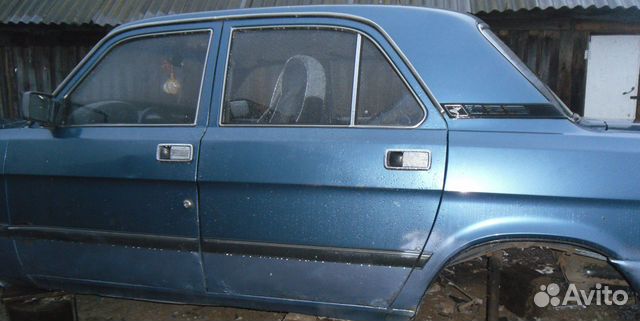 Продам двери запчасти Волга 3110