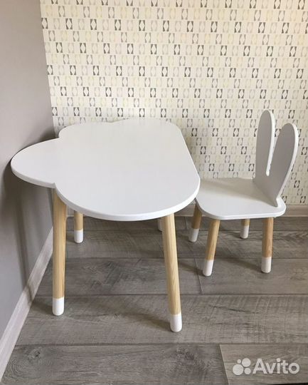 Детский стол и стул