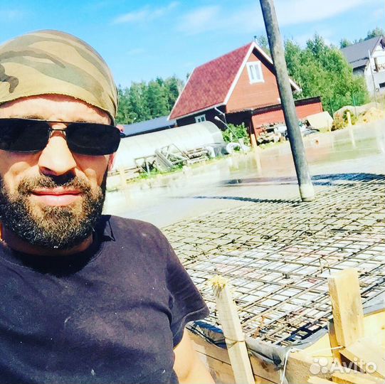 Разнорабочий-универсал, Плиточник облицовщик