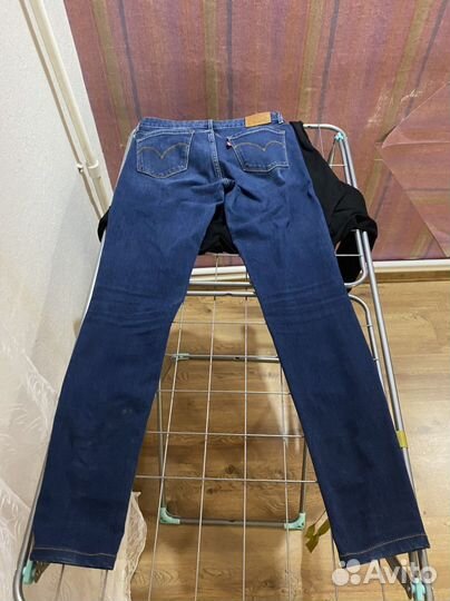Джинсы levis 711