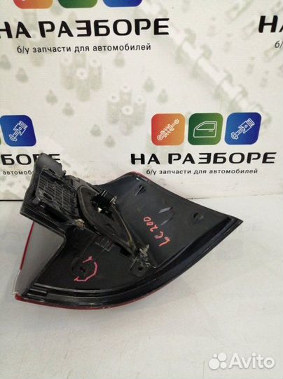 Фонарь задний левый Toyota Land Cruiser 200