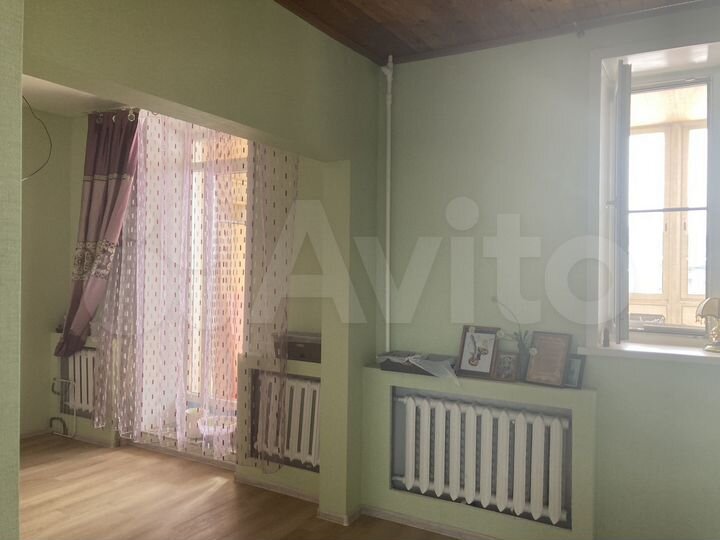 4-к. квартира, 128 м², 2/2 эт.