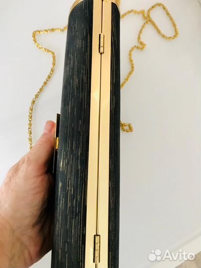 Дамская сумочка-клатч с замком-пряжкой