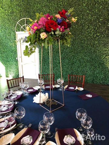 Стойка для цветочной композиции