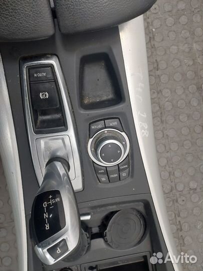 Консоль салона BMW X5 E70, 2010