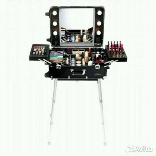 Визаж - чемодан - студия