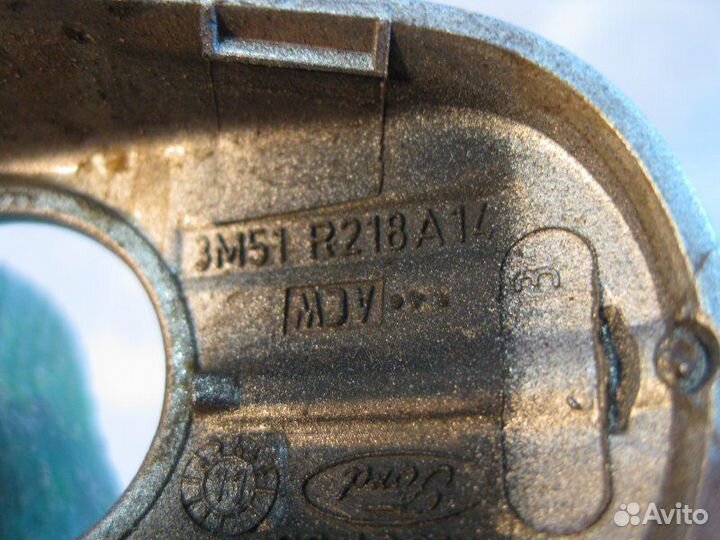 Накладка ручки наружной передняя левая Ford Kuga