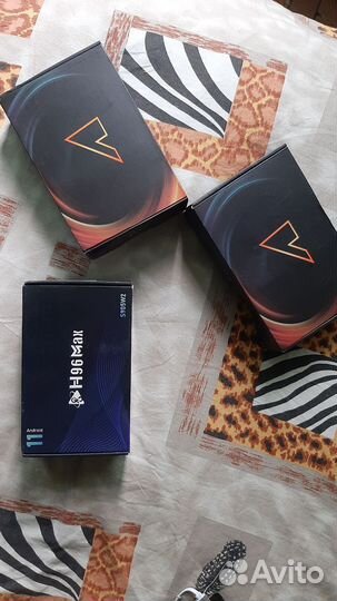 Андроид тв присавка Vontar W2 ATV,4/32гб