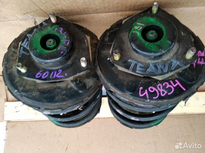 Передние стойки амортизаторов Nissan Teana 31