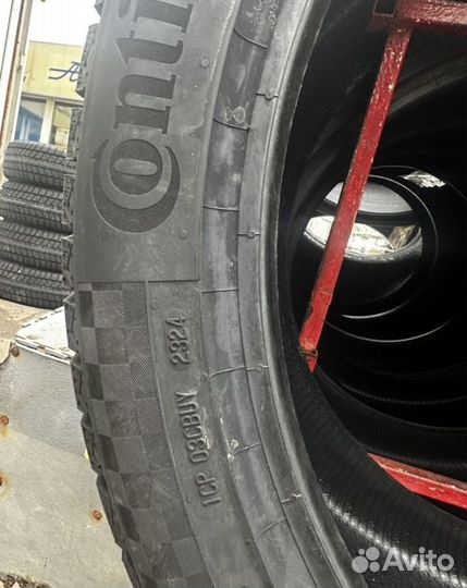 Continental VikingContact 8 275/40 R21 и 315/35 R21 111T
