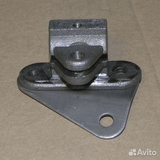 Держатель зеркала заднего вида урал правый (кроншт