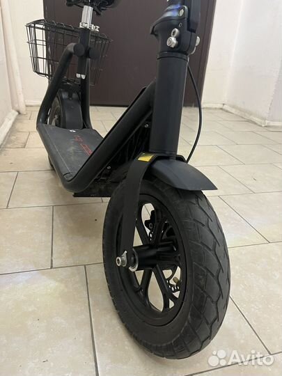 Электросамокат kugoo c1