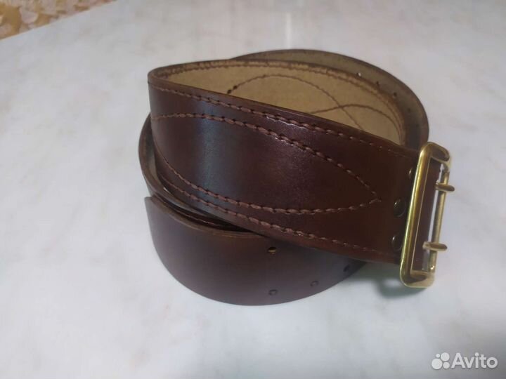 Мужской кожаный ремень ручной работы коричневый