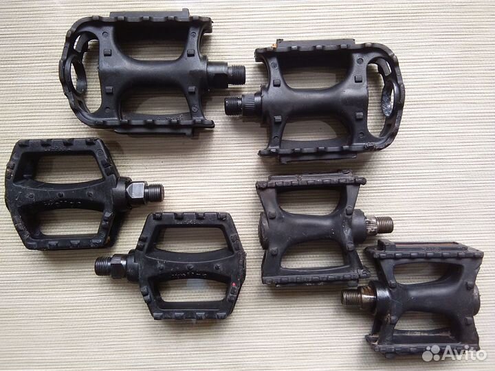 Педали пластиковые на детский велосипед