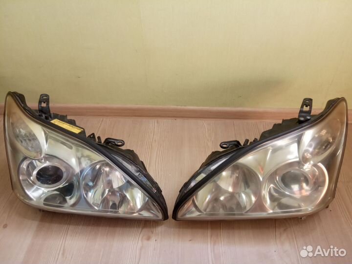 Фары передние Lexus RX, Toyota