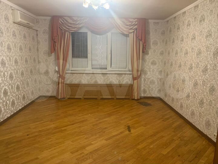 3-к. квартира, 80,4 м², 1/14 эт.