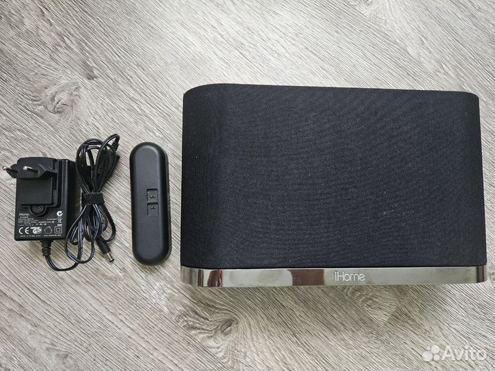 Док станция iHome iW1 (аккустическая система)