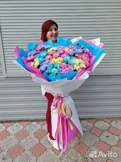 Букет радужных хризантем, цветы с доставкой