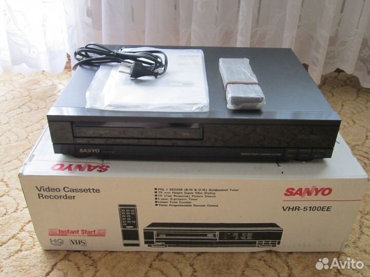 Видеомагнитофон новый Sanyo