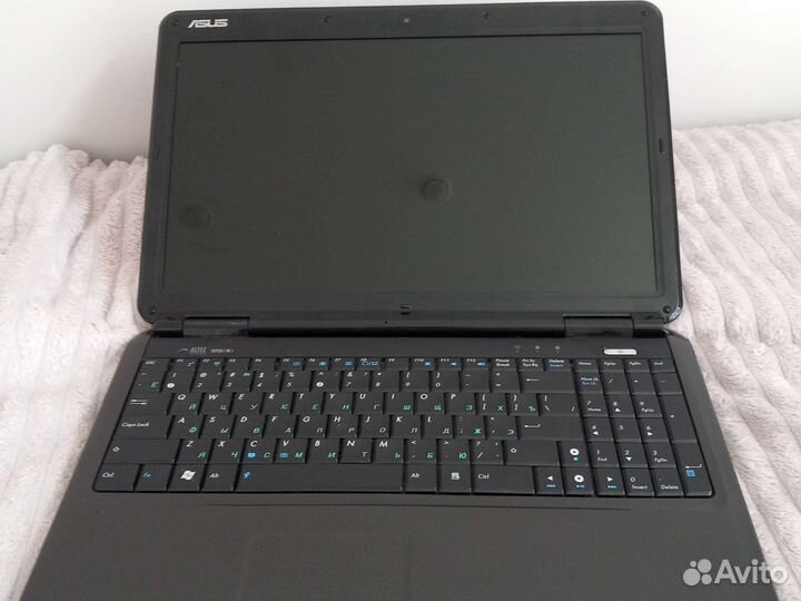 Ноутбук Asus 2009 года