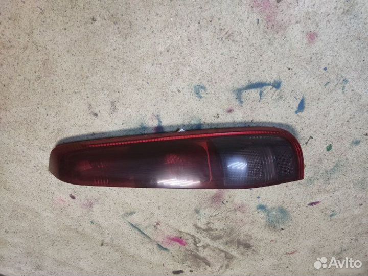 Фонарь задний правый Nissan X-Trail T30
