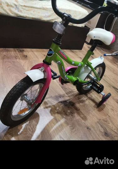 Детский велосипед с родительской ручкой