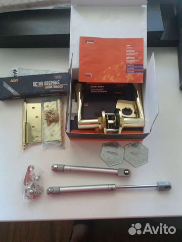 Дверные петли, защёлка дверная, накладки, лифт меб