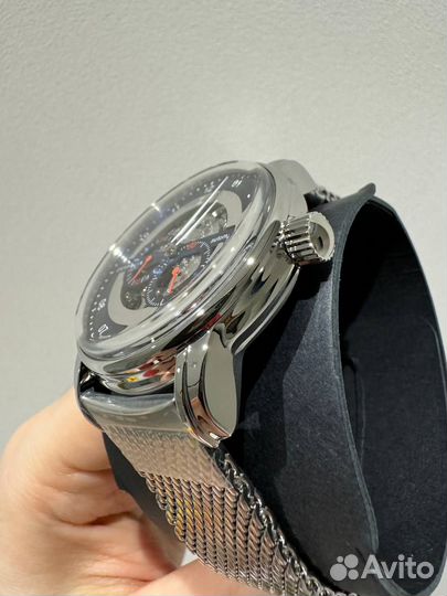 Часы Zeppelin 8664M3 (новые)