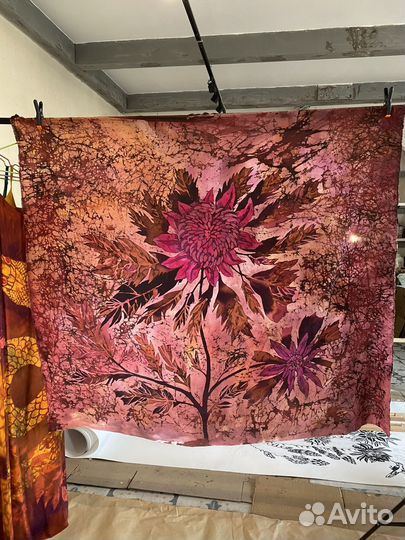 Интерьерная картина из шелка