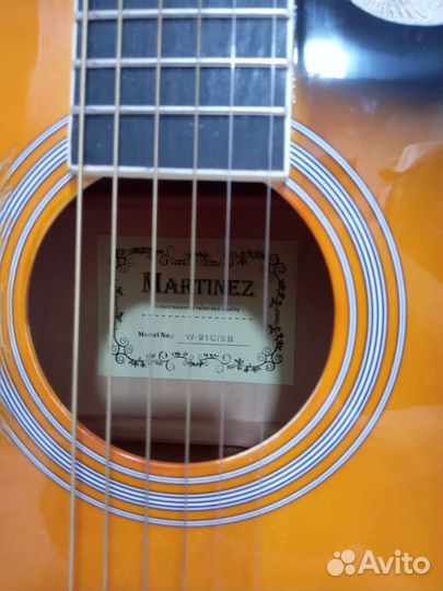 Акустическая гитара