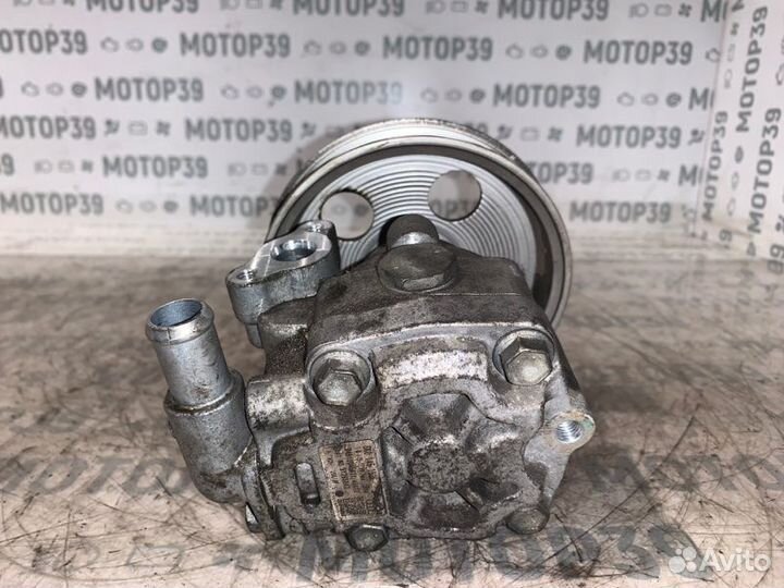 Насос гур Audi A5 2.0 tfsi cdnc 2009