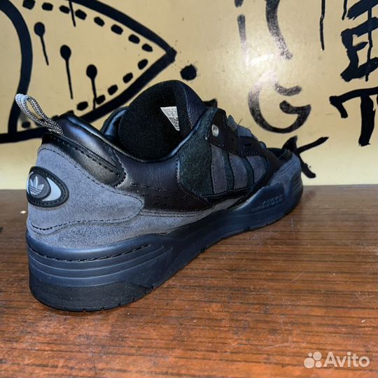 Кроссовки adidas Adi2000