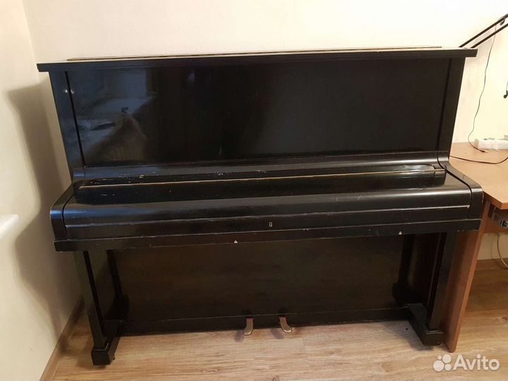 Акустическое пианино Blüthner