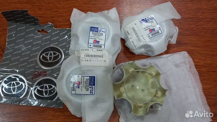 Комплект заглушек на диски Toyota