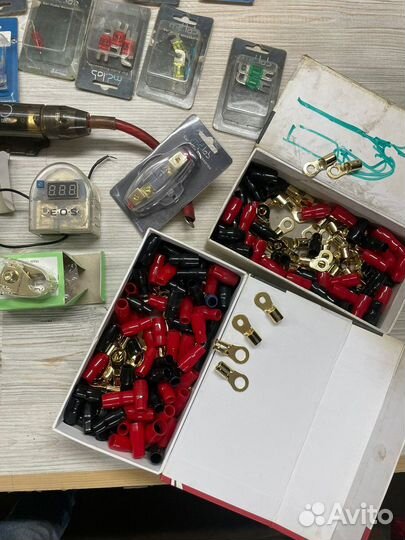 Клемма Предохранитель Распределитель Конденсатор