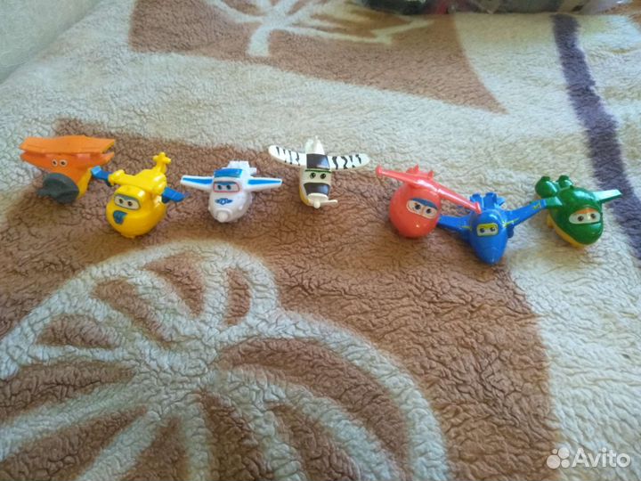 Игрушки- фигурки суперджет
