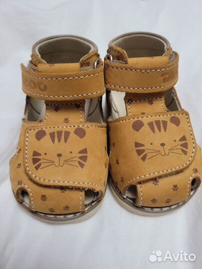 Сандалии детские