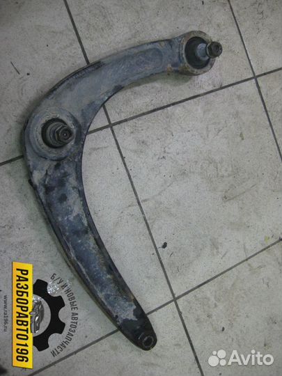 Рычаг передний правый Citroen C4 II 2011 (3521R3)