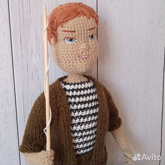Вязаный рыбачок интерьерная игрушка куколка