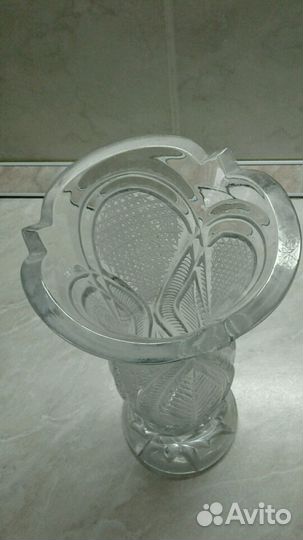 Хрустальная ваза