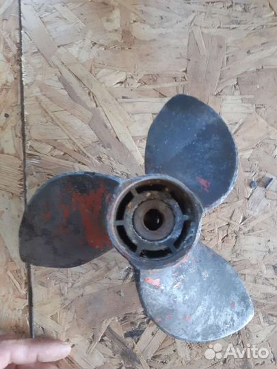 Винт лодочного мотора Ветерок