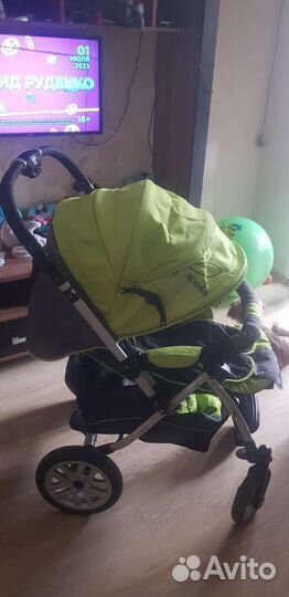 Коляска всесезонная