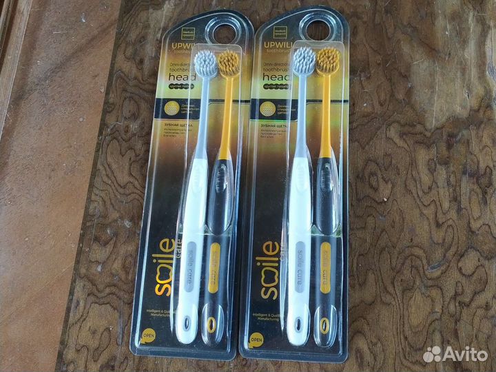 Зубная щетка