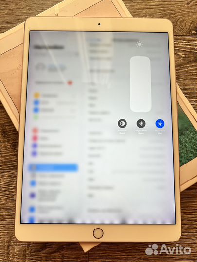 iPad Pro 2 10.5 2017 64GB Cellular SIM Gold