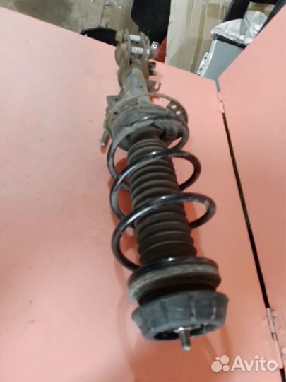 Амортизатор передний левый Suzuki SX4 2 S-Cross