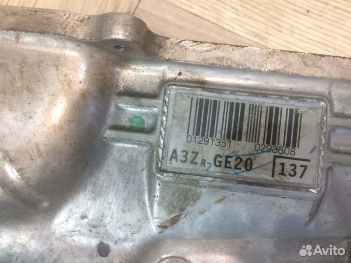 Крышка двигателя передняя Toyota Rav4 XA40 3zrfe