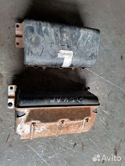 Подушка безопасности в торпедо Jaguar x-type