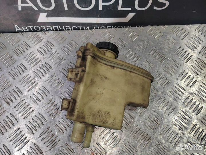 Бачок гур Renault Symbol 1.4 1998-2008